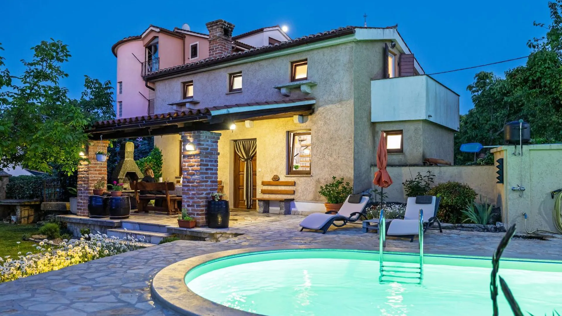 Villa Ivona With Pool Poljice