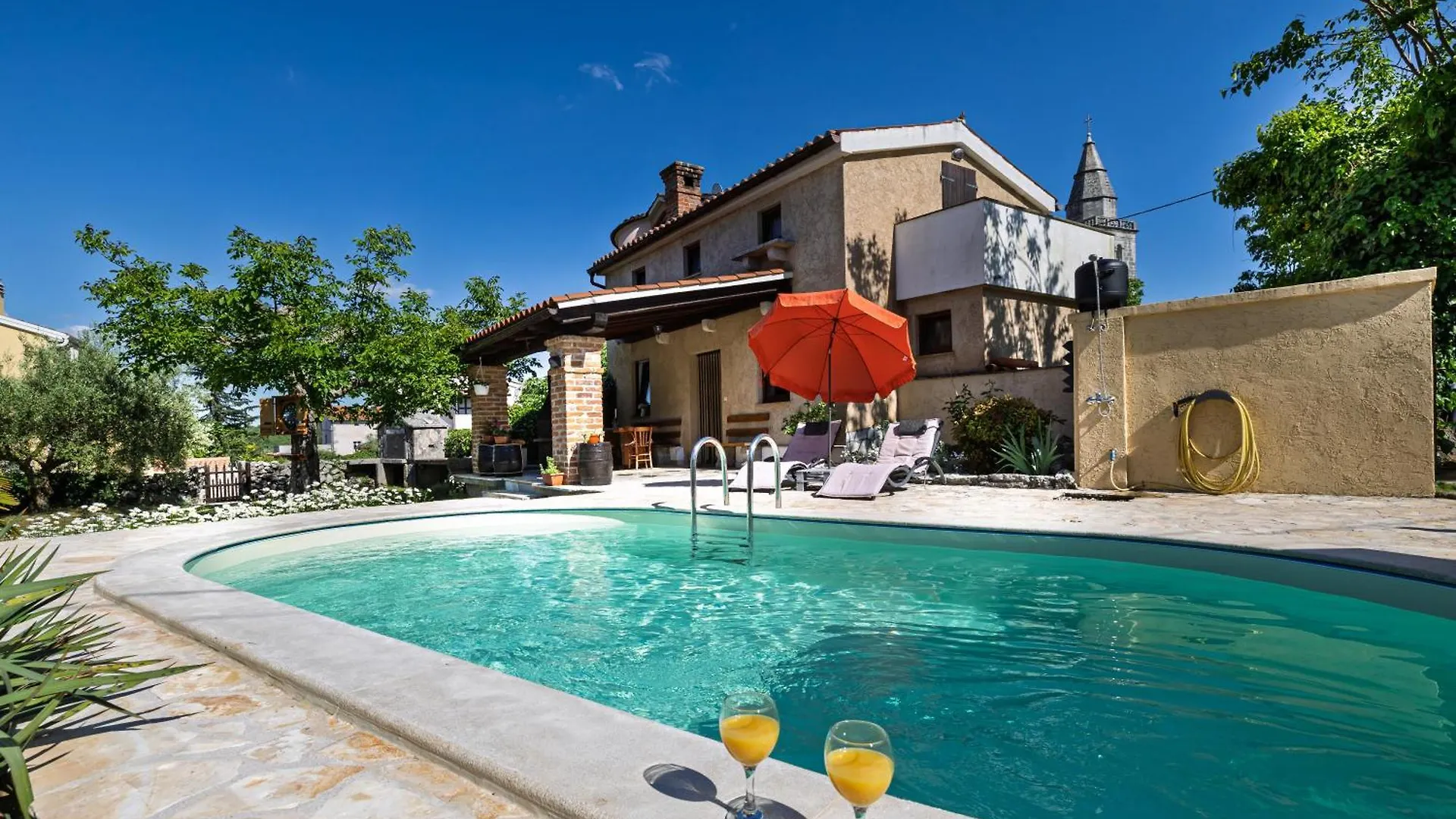 Villa Ivona With Pool Poljice Croatia